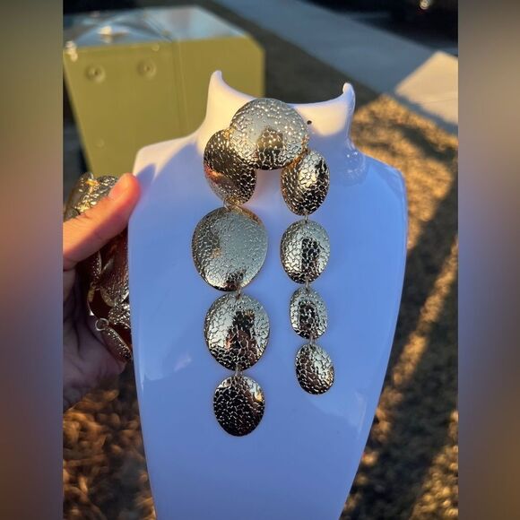 Golden Textured Oval Statement Earrings - Picture 4 of 5